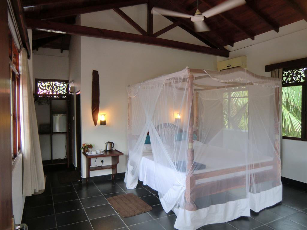 The Oasis Villa Hikkaduwa Habitación foto