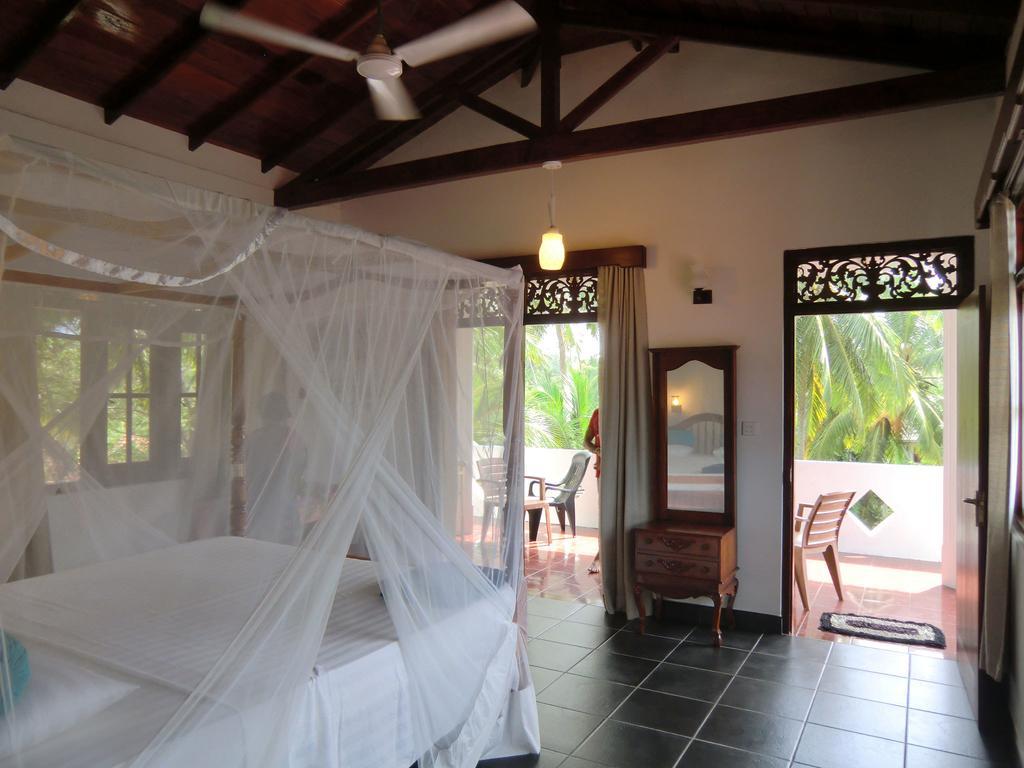 The Oasis Villa Hikkaduwa Habitación foto
